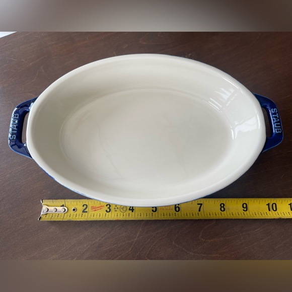 STAUB 9" Oval Ceramic Baking Dish - Dark Blue - Picture 5 of 5
